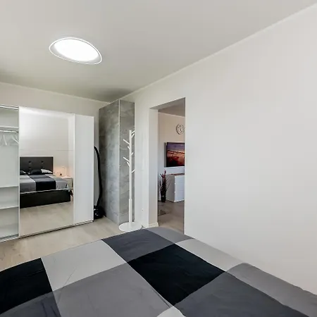 Kooli 12b Korter Parnu